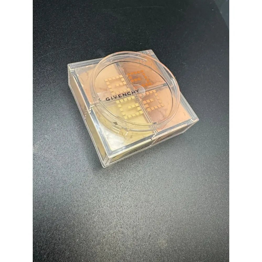 NWT Givenchy OG Formula Setting Powder Libre Prism Shade 5- No puffer